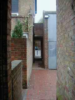 alley